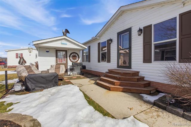 1983 Oak Street, Newport, MI 48166