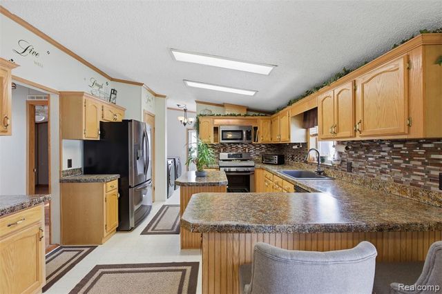 1983 Oak Street, Newport, MI 48166