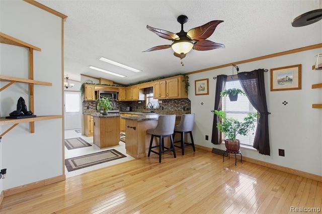 1983 Oak Street, Newport, MI 48166