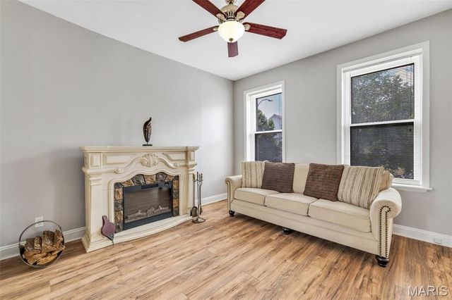 4224 Grace Avenue, St Louis, MO 63116