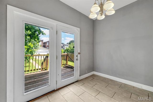 4224 Grace Avenue, St Louis, MO 63116
