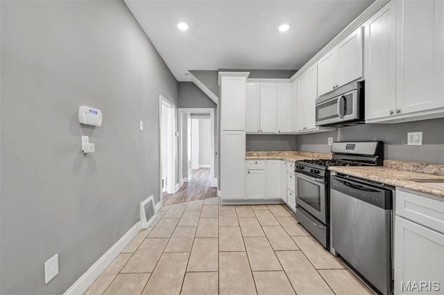 4224 Grace Avenue, St Louis, MO 63116