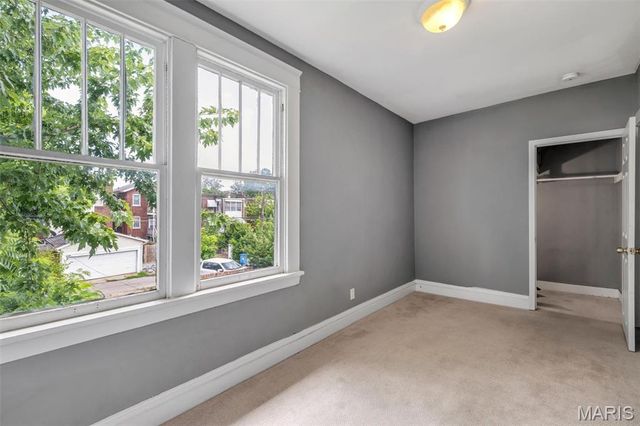 4224 Grace Avenue, St Louis, MO 63116