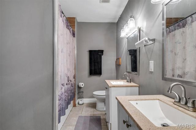4224 Grace Avenue, St Louis, MO 63116