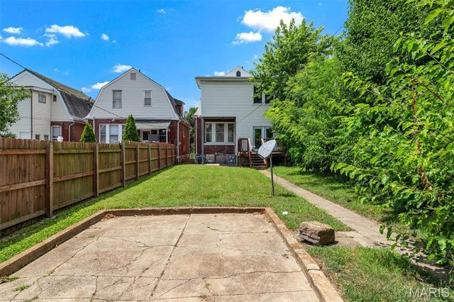 4224 Grace Avenue, St Louis, MO 63116