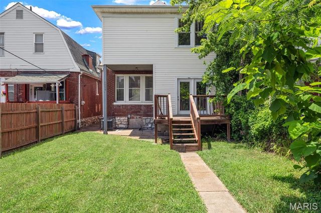 4224 Grace Avenue, St Louis, MO 63116