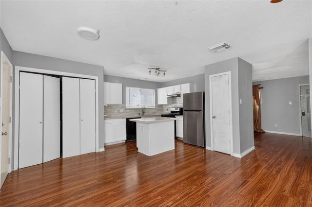 6220 Lone Prairie Way, Katy, TX 77449