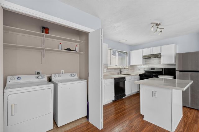 6220 Lone Prairie Way, Katy, TX 77449