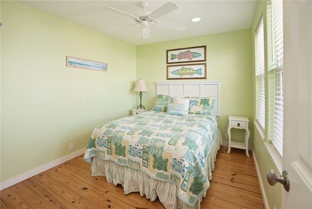 318 S Station St 8, Port Aransas, TX 78373