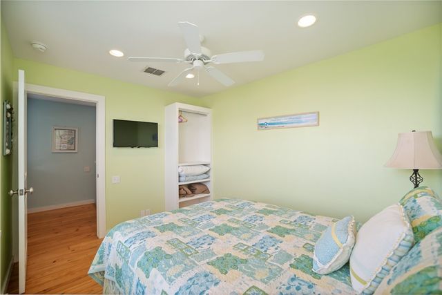 318 S Station St 8, Port Aransas, TX 78373