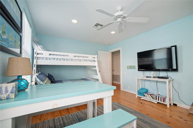318 S Station St 8, Port Aransas, TX 78373