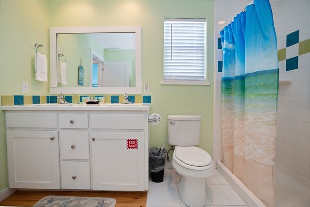 318 S Station St 8, Port Aransas, TX 78373