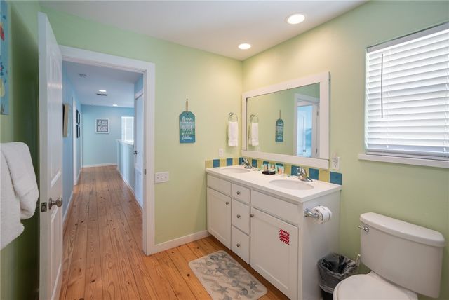 318 S Station St 8, Port Aransas, TX 78373