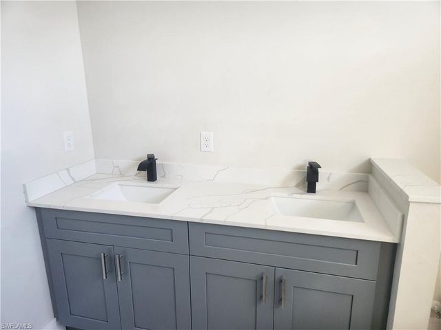 6036 Latimer AVE, Fort Myers, FL 33905