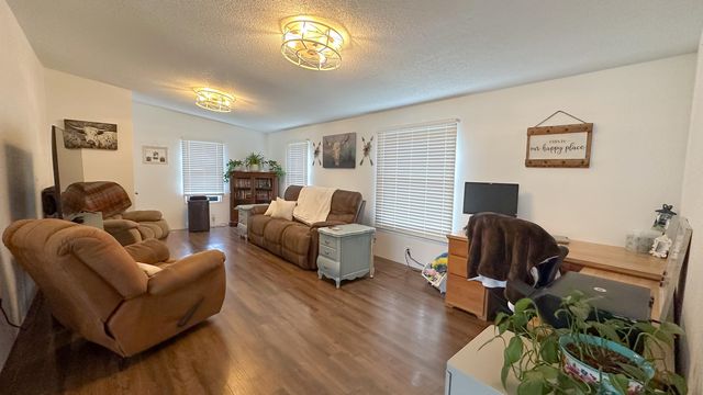 5545 Highway Bb, Hartville, MO 65667