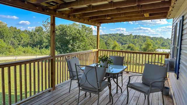 5545 Highway Bb, Hartville, MO 65667