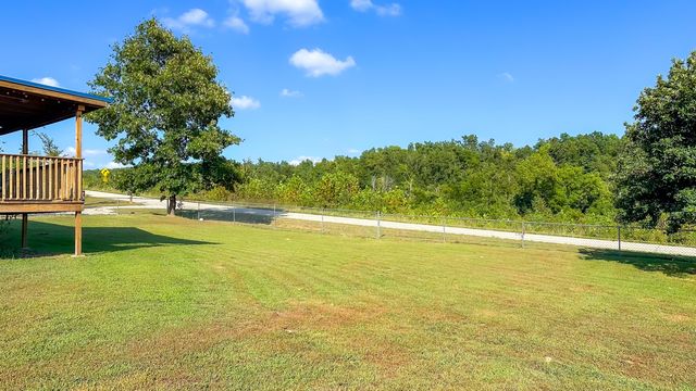 5545 Highway Bb, Hartville, MO 65667