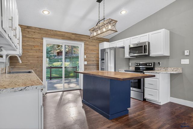 5439 MEADOWLARK DR, Rapid City, SD 57702