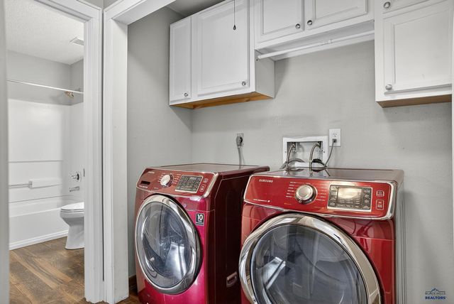 5439 MEADOWLARK DR, Rapid City, SD 57702