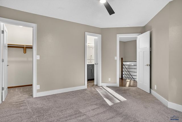 5439 MEADOWLARK DR, Rapid City, SD 57702