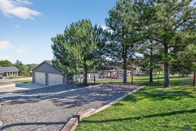 5439 MEADOWLARK DR, Rapid City, SD 57702