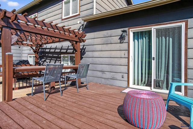 5439 MEADOWLARK DR, Rapid City, SD 57702