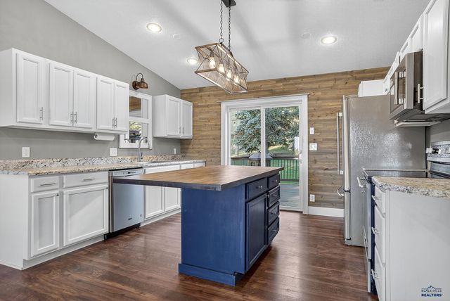 5439 MEADOWLARK DR, Rapid City, SD 57702