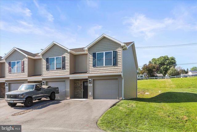8820 HILLSIDE WAY, Waynesboro, PA 17268
