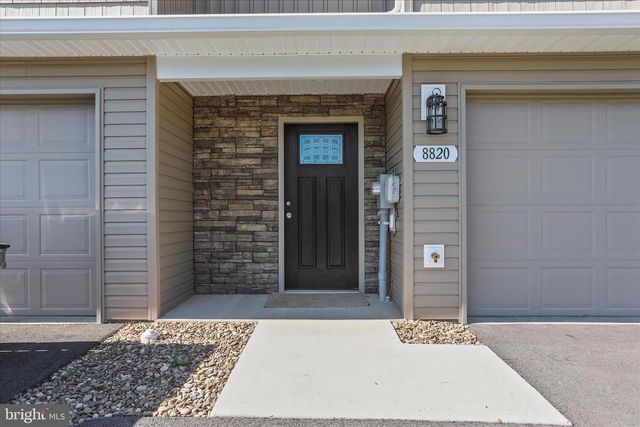 8820 HILLSIDE WAY, Waynesboro, PA 17268