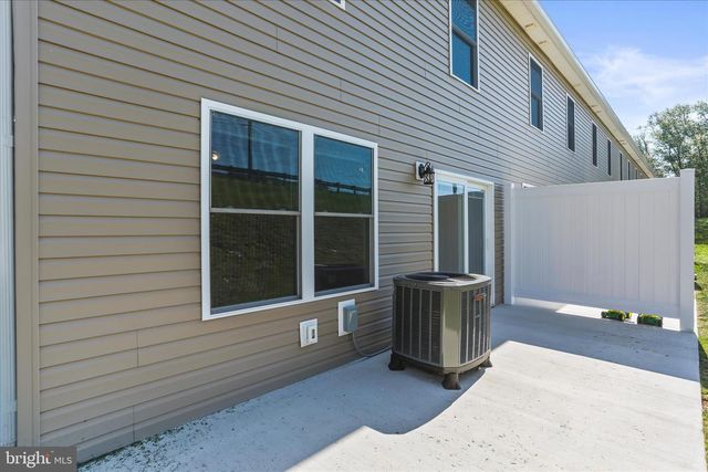 8820 HILLSIDE WAY, Waynesboro, PA 17268