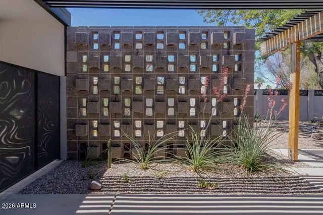 3538 E GOLD DUST Avenue, Phoenix, AZ 85028