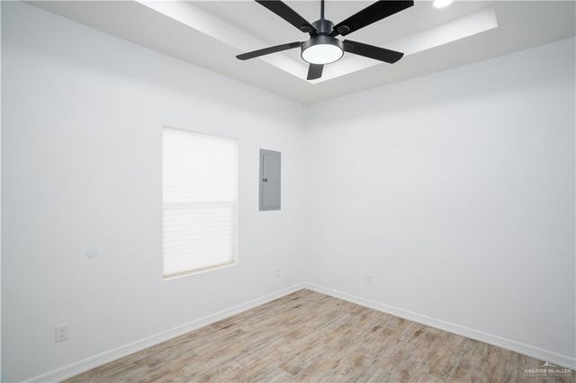 1215 E Mahl Street, Edinburg, TX 78539