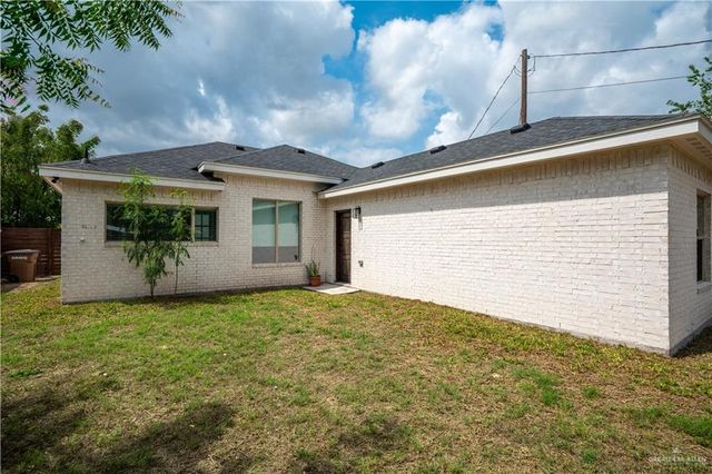 1215 E Mahl Street, Edinburg, TX 78539
