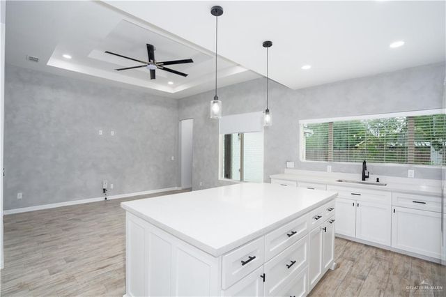 1215 E Mahl Street, Edinburg, TX 78539
