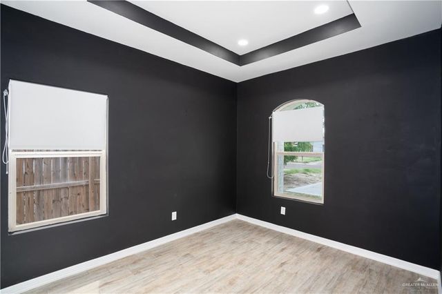 1215 E Mahl Street, Edinburg, TX 78539
