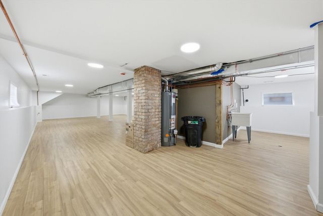 639 S 12th Avenue, Maywood, IL 60153