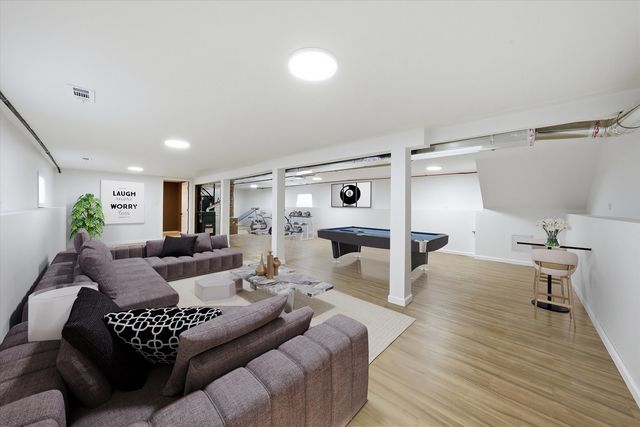 639 S 12th Avenue, Maywood, IL 60153