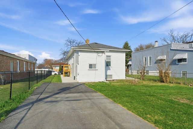 639 S 12th Avenue, Maywood, IL 60153