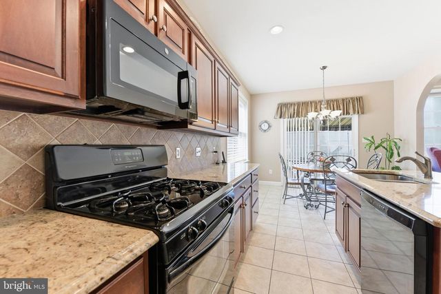 412 WESTBURY DR, Reading, PA 19610