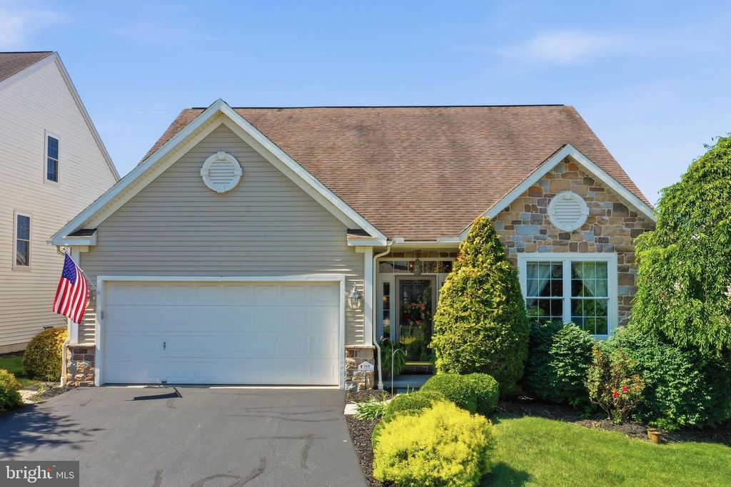 412 WESTBURY DR, Reading, PA 19610