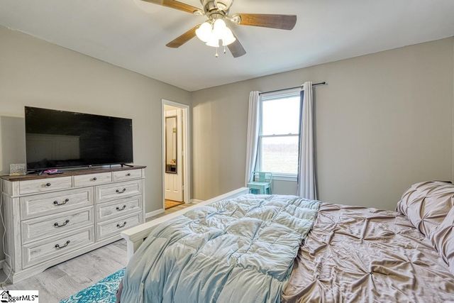 117 Evergreen Street, Boiling Springs, SC 29316