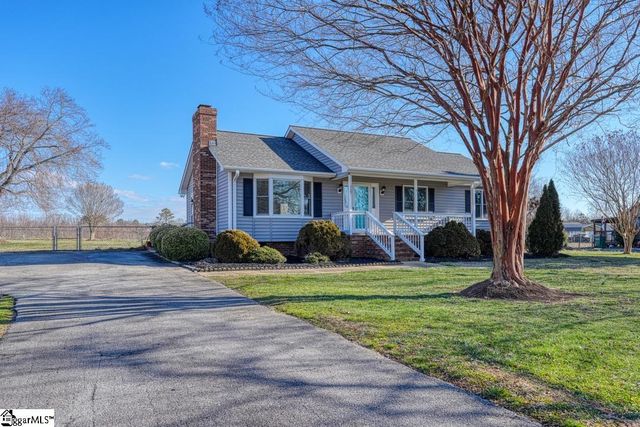 117 Evergreen Street, Boiling Springs, SC 29316