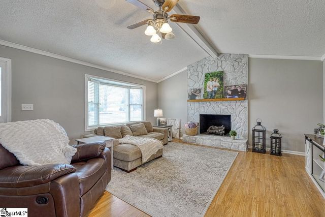 117 Evergreen Street, Boiling Springs, SC 29316