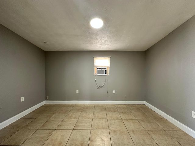 4121 Colt Lane, West Palm Beach, FL 33406