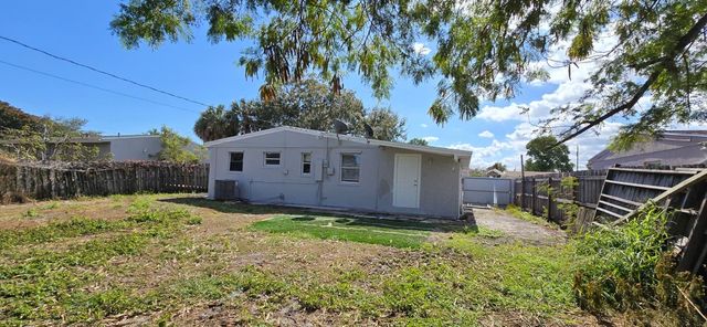 4121 Colt Lane, West Palm Beach, FL 33406