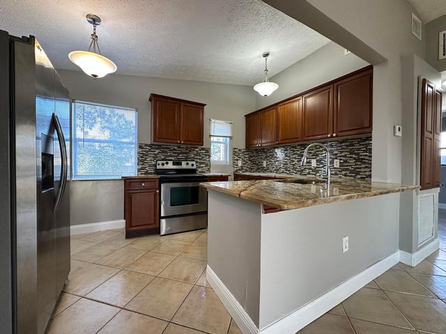 4121 Colt Lane, West Palm Beach, FL 33406