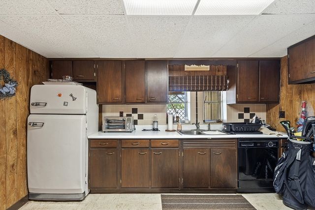 8 Janis Terrace, Woburn, MA 01801