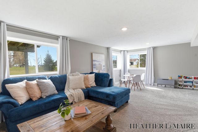 1572 Chase Lane Drive Sw, Byron Twp, MI 49315