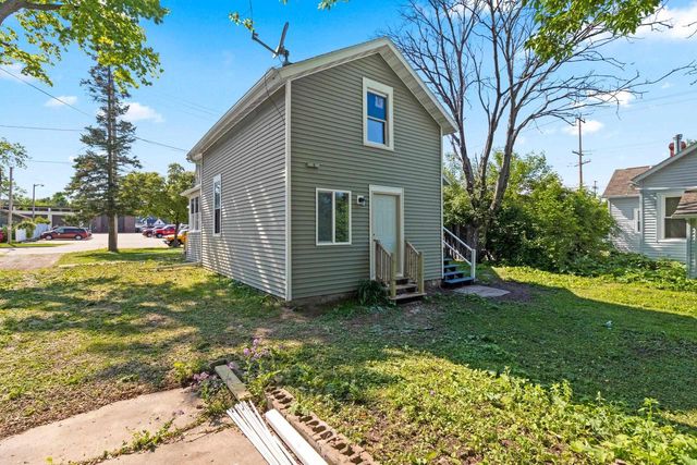 714 N BATEMAN STREET, Appleton, WI 54911
