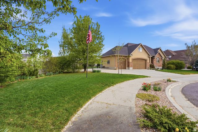 3518 W CARIBOU CIR, South Jordan, UT 84095